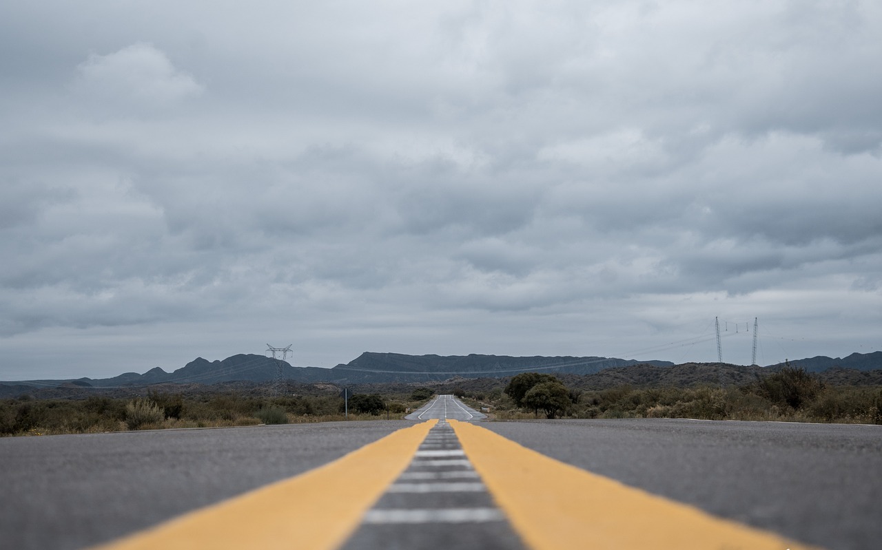 Strategies for Trading During Economic Uncertainty